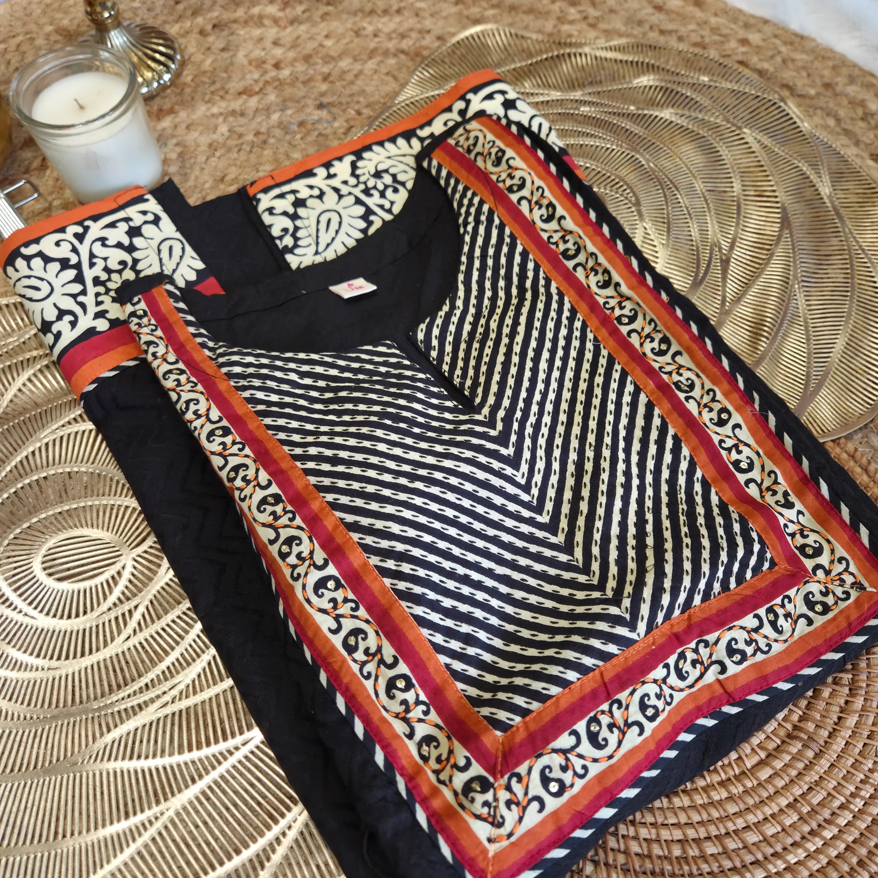 Raahi Rust Border Kurti
