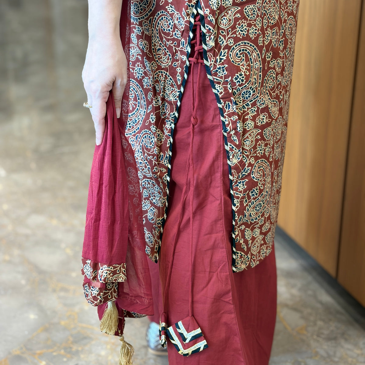 Dastaan Maroon Paisley Printed Cotton Suit Set