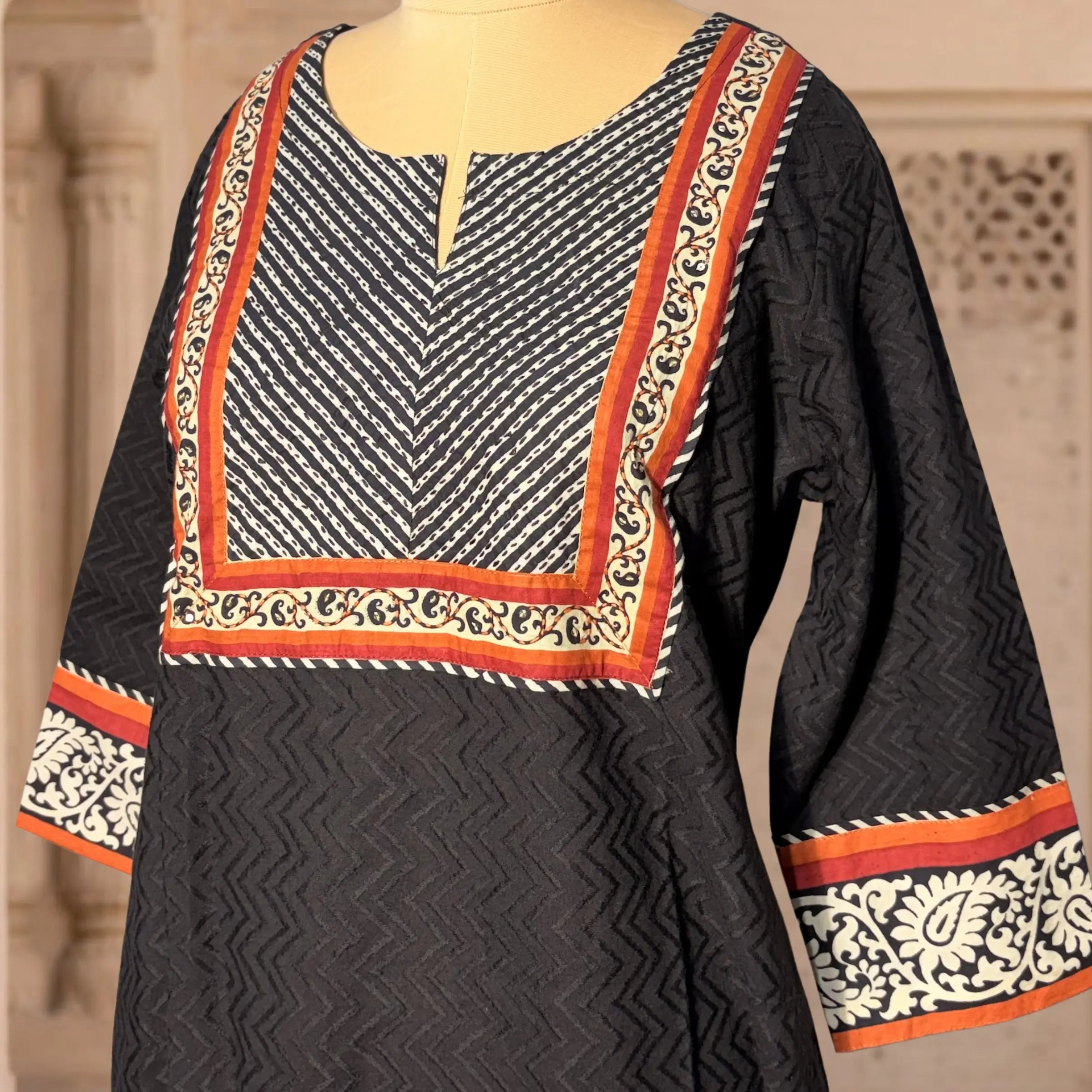 Raahi Rust Border Kurti