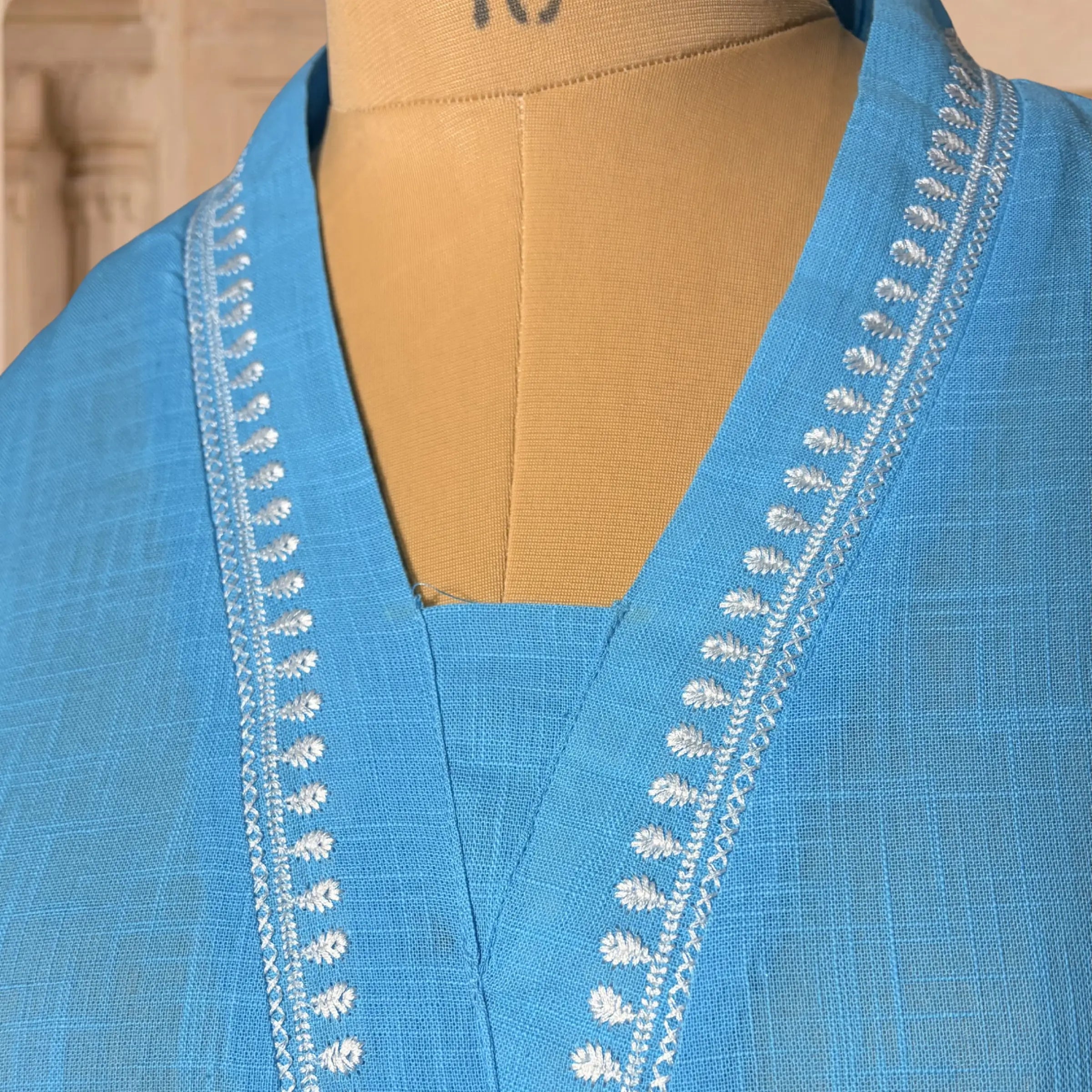 Sky Thread Embroidered Kurta Set