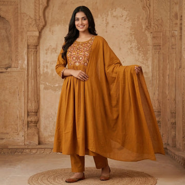 Zariya Embroidered Flared Kurta Set